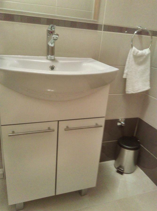 Apartments Garija Рогозница Екстериор снимка